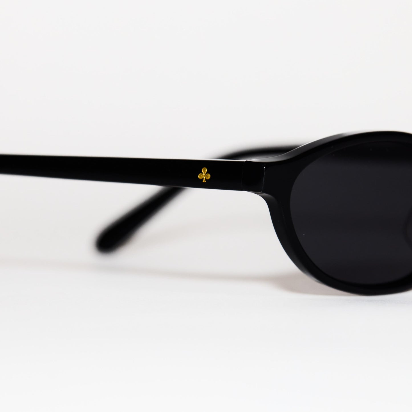 SUERTE | BLACK
